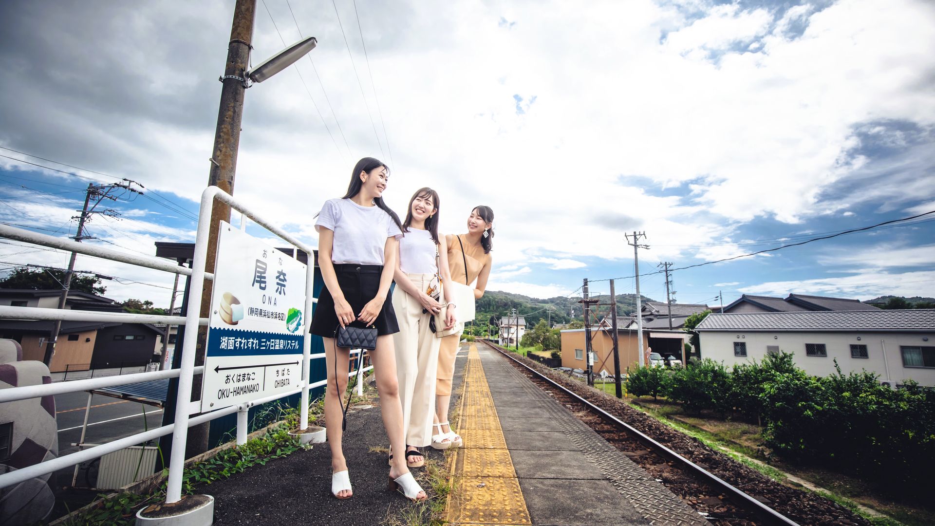 ローカル鉄道で初夏の旅へ